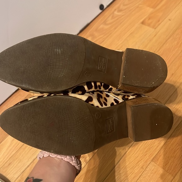 Crown Vintage Cheetah Booties - Picture 5 of 5